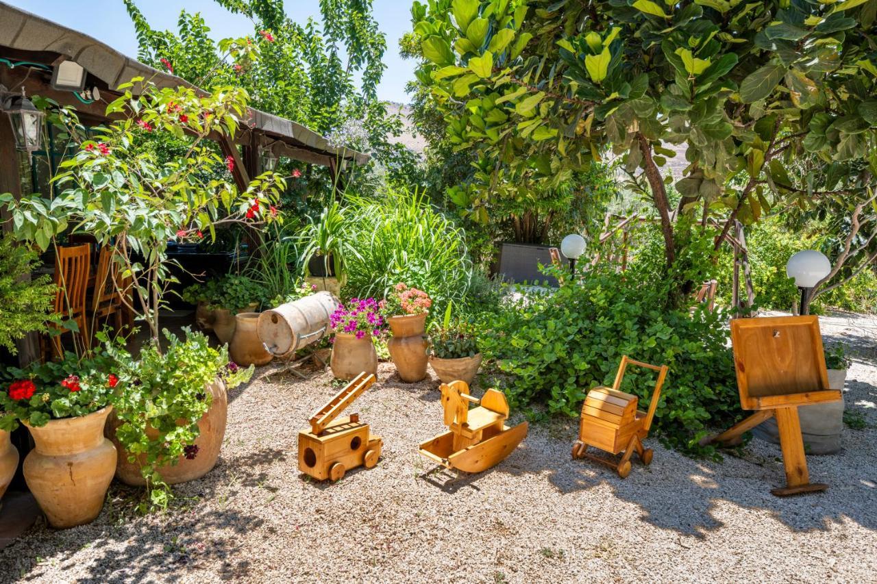 Tafat's Haven * Nurit